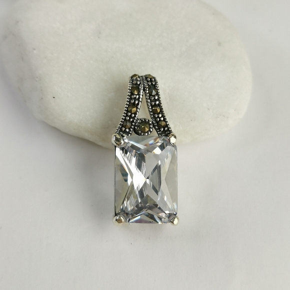 Marcasite CZ pendant In Sterling Silver Vintage 90s - Picture 7 of 9